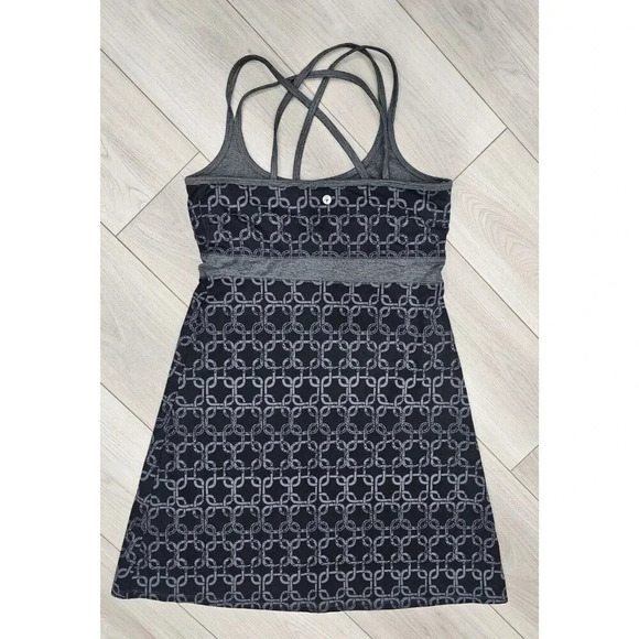 SOYBU Strappy Sun Dress Built in Bra Black Gray Size Medium Geometric Print - Picture 2 of 7